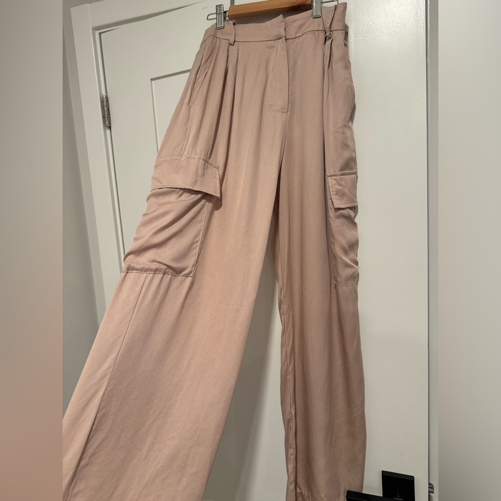 Vici Light Pink Wide-Leg Cargo Pants